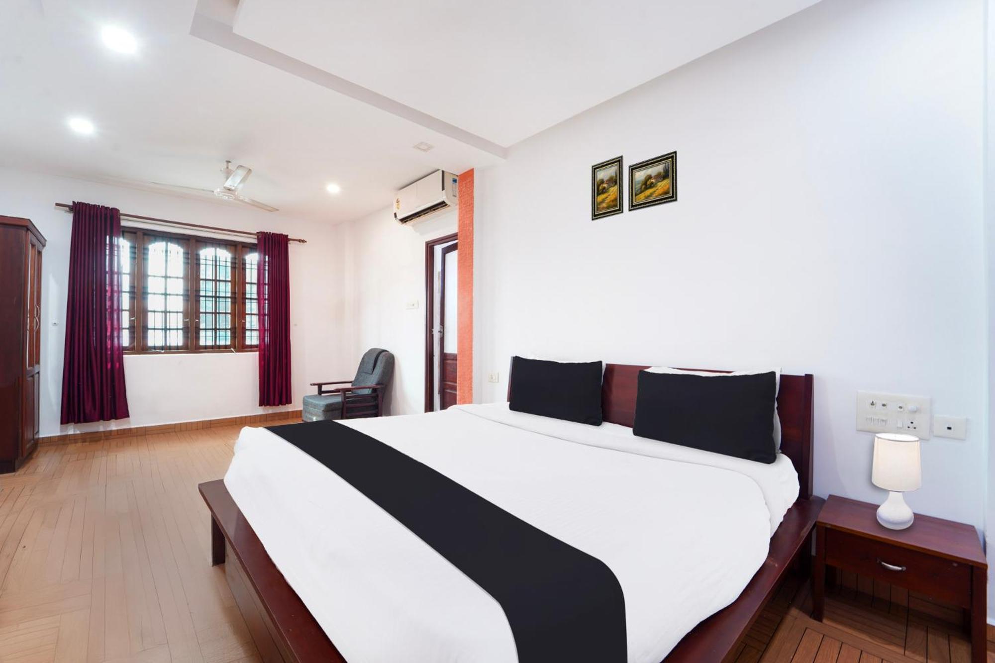 Super Townhouse City Center Ernakulam Kochi Eksteriør bilde